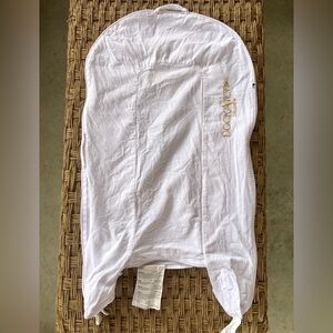 NWOT: DockATot Deluxe+ Cover in White